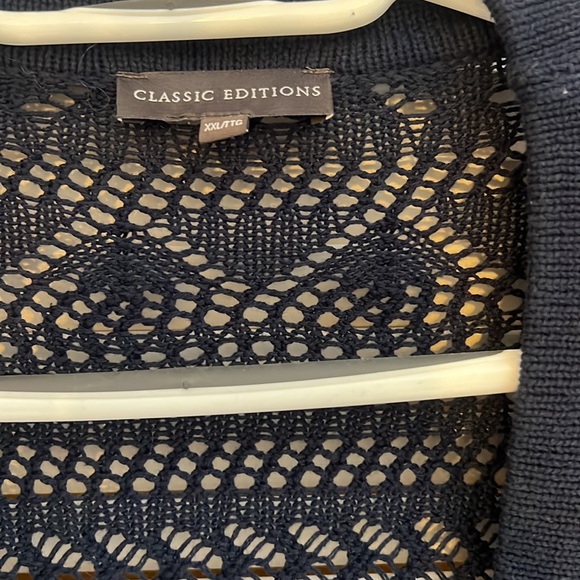 Beautiful cardigan - Picture 2 of 3